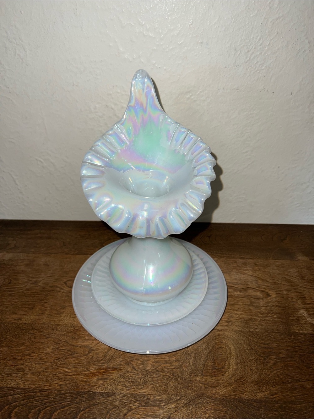 Vintage opalescent Federal glass vase and plates